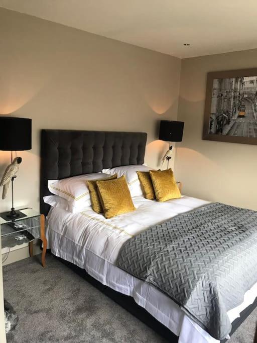 Ferienwohnung Luxury Central Tunbridge Wells With Free Parking Exterior foto